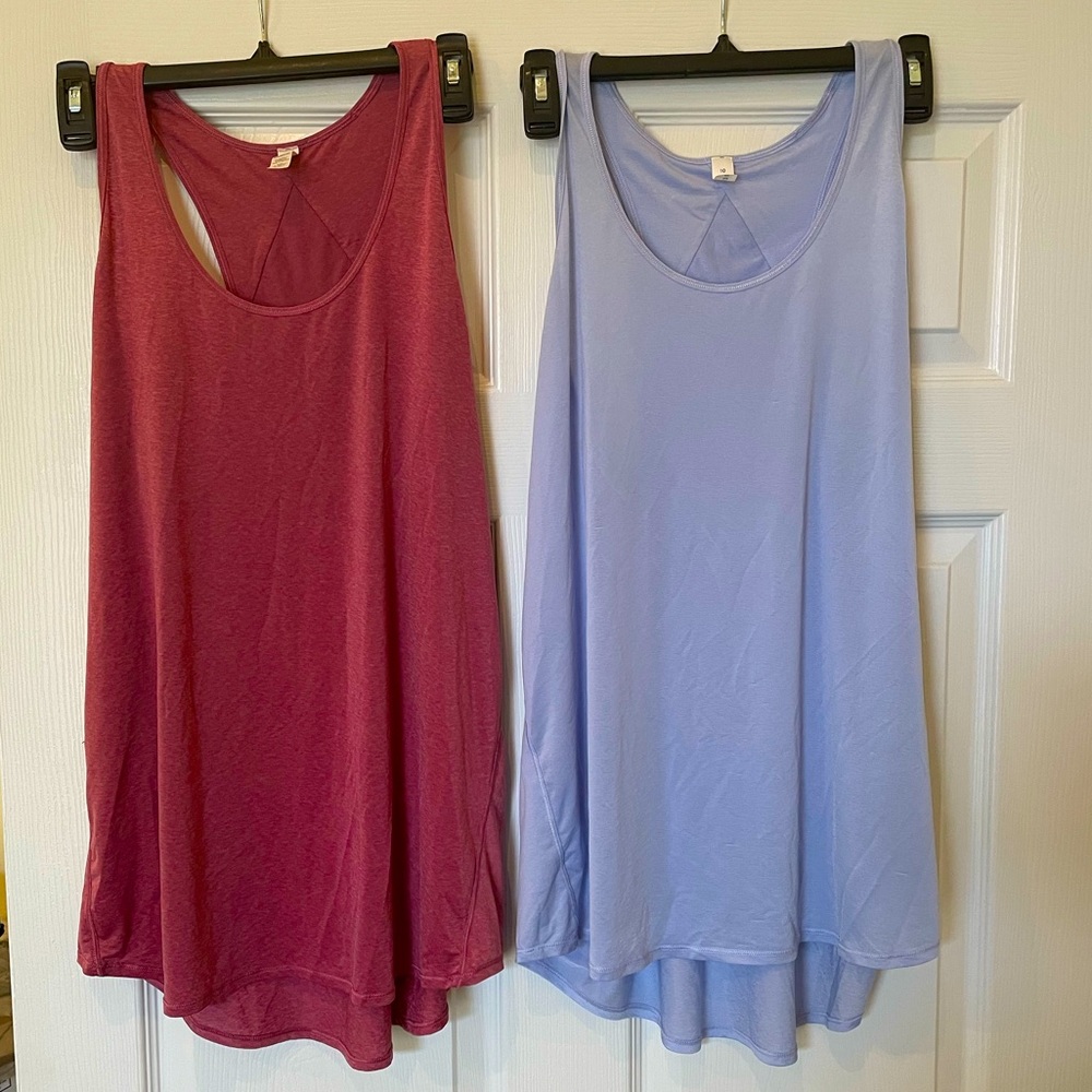 Lululemon scoop neck tank tops